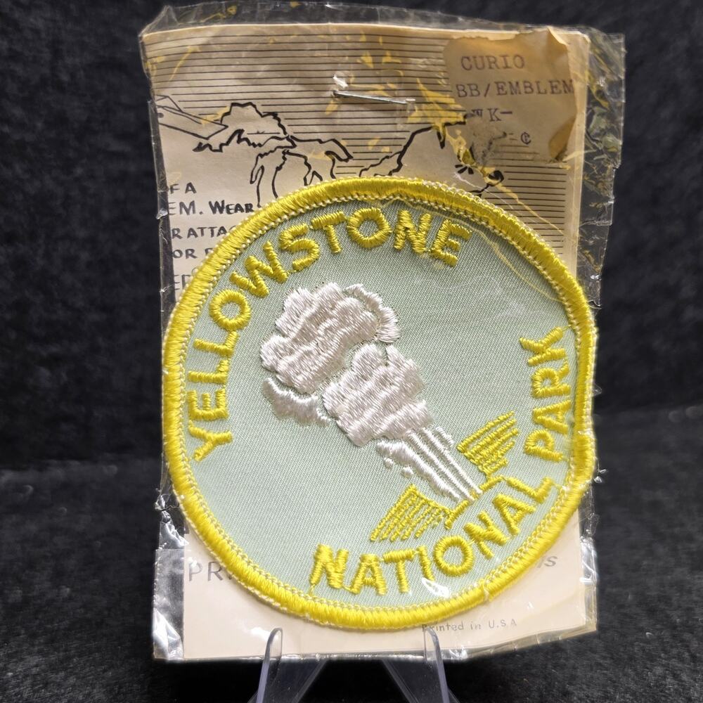 Vtg NOS Sew-On Patch Yellowstone National Park, Old Faithful Yellow